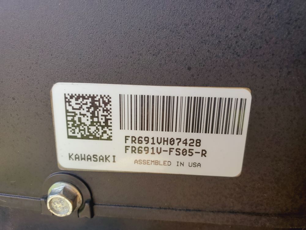
								2022 John Deere X370 full									