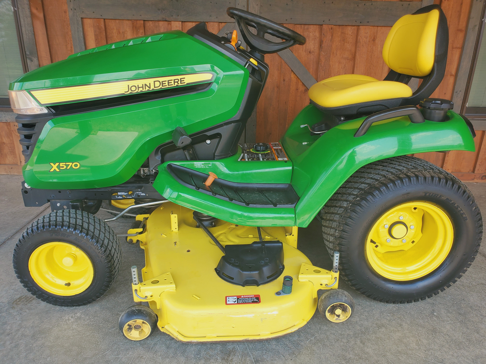 
								2017 John Deere X570 full									