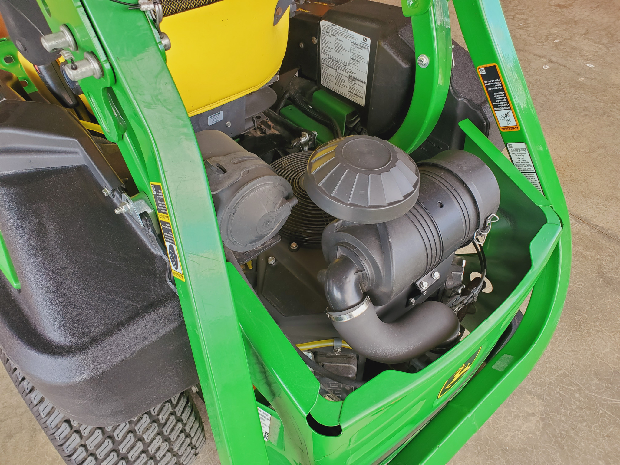 
								2015 John Deere Z920M full									
