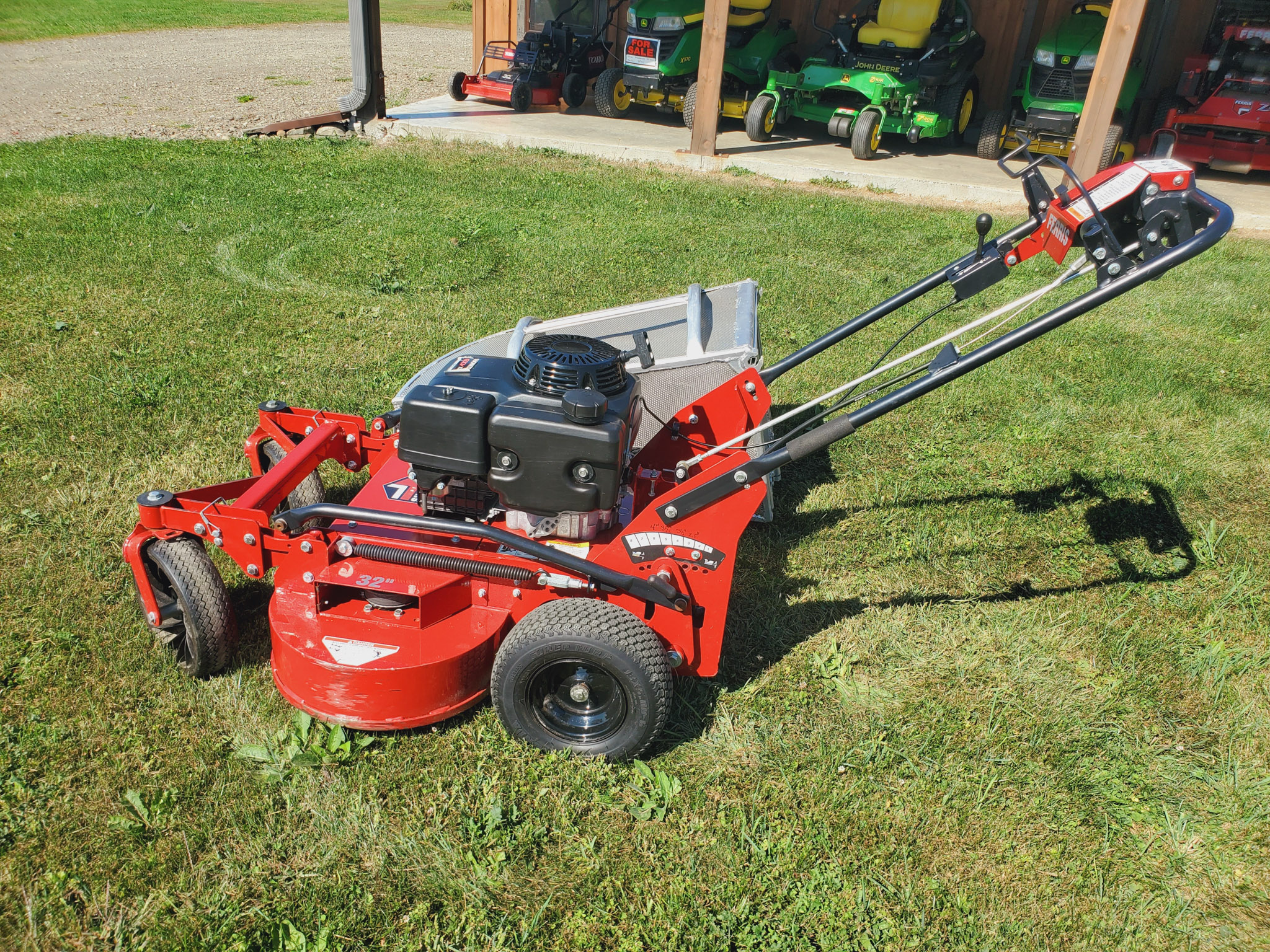 
								2022 Ferris FW15 Commercial Walk Behind Lawn Mower full									
