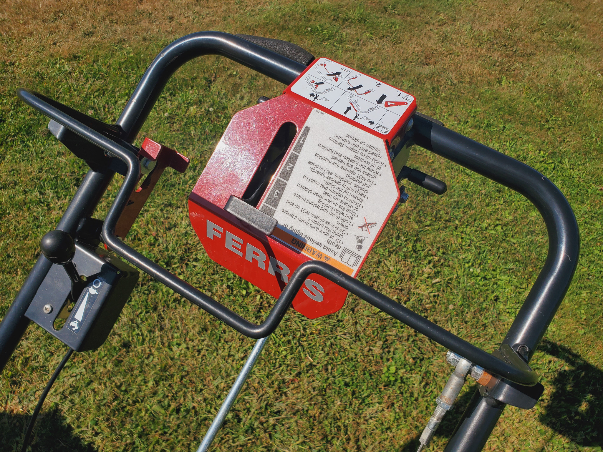 
								2022 Ferris FW15 Commercial Walk Behind Lawn Mower full									