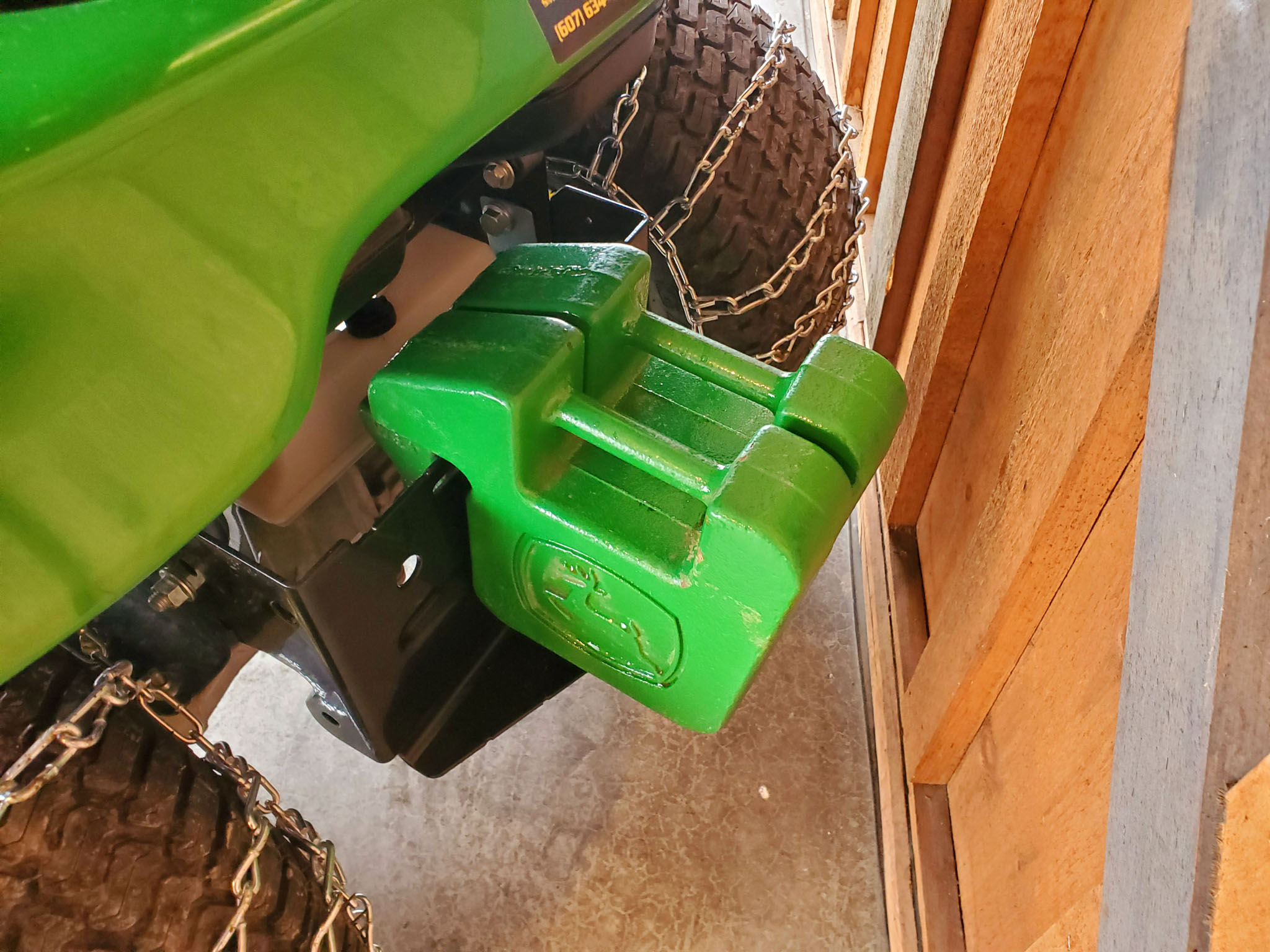 
								2022 John Deere X370 full									