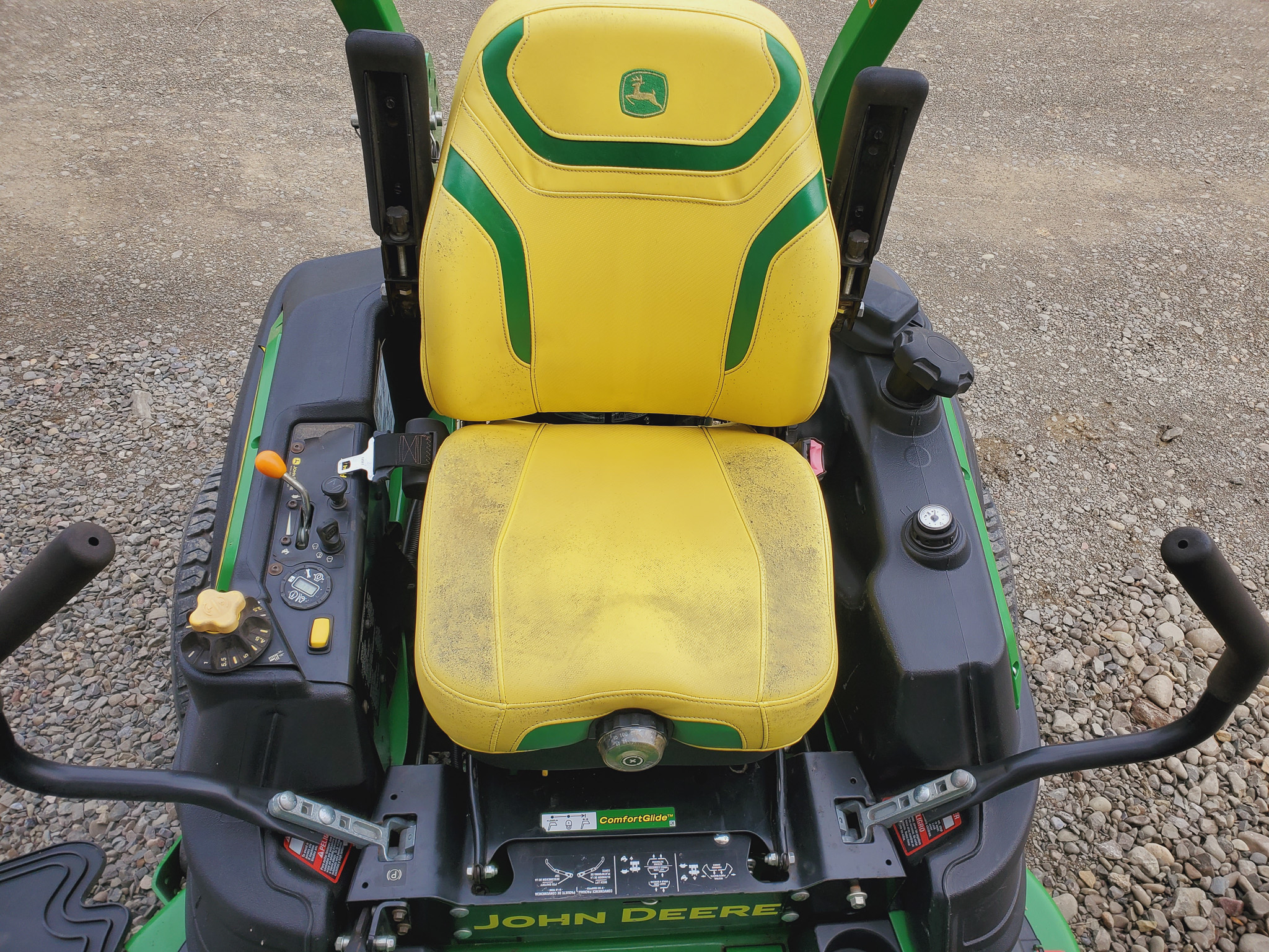 
								2023 John Deere Z930M Commercial Zero Turn Lawn Mower full									
