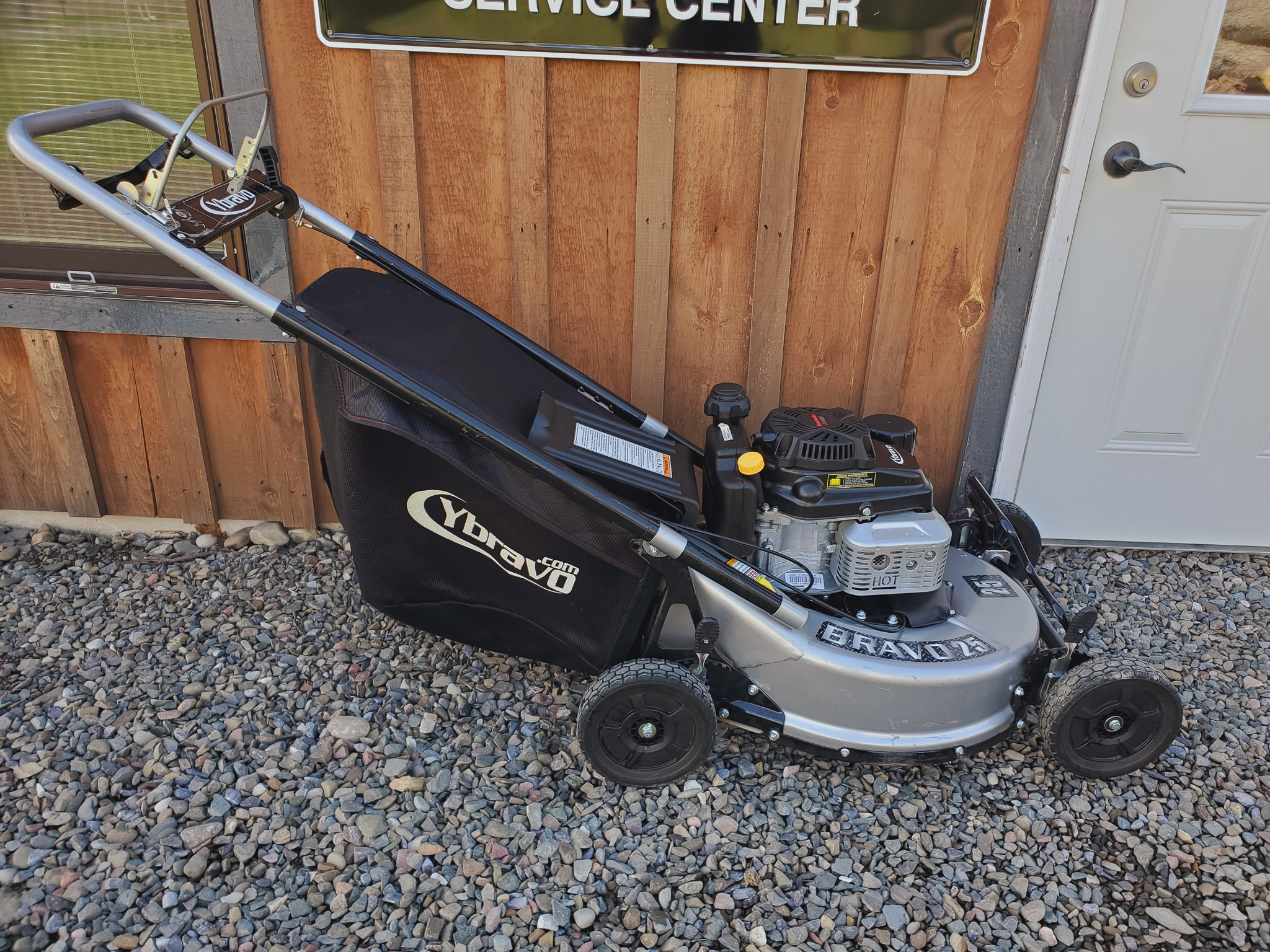 
								2021 Ybravo Bravo Gen II 25″ Commercial Walk Behind Mower full									