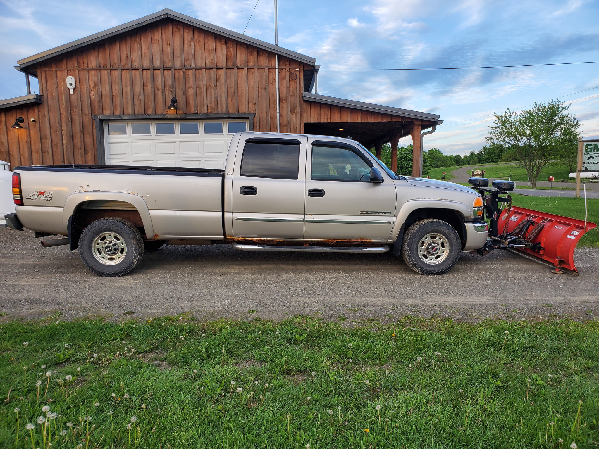 
								2005 GMC Sierra 2500HD 4×4 Crew Cab Long Bed full									