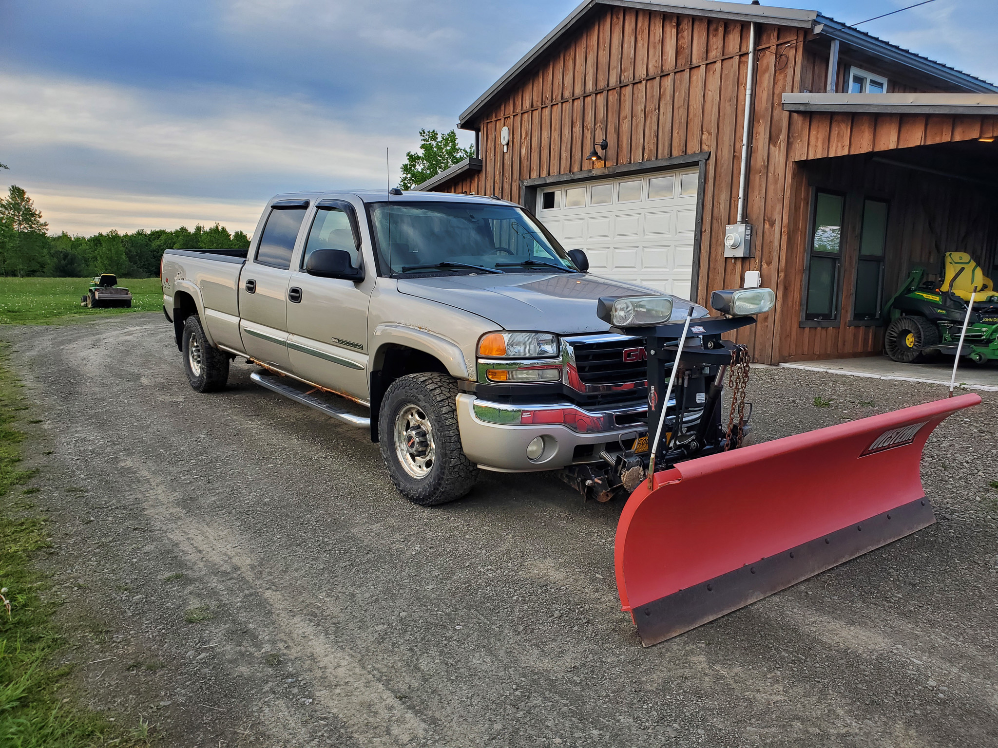 
								2005 GMC Sierra 2500HD 4×4 Crew Cab Long Bed full									